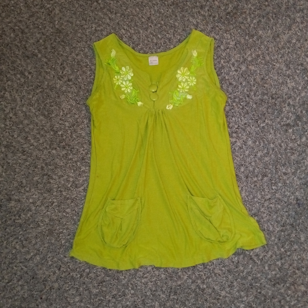 New fashion, small green flower tank top